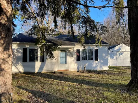 249 Miller Ct, Elyria, OH 44035