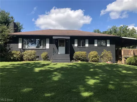 5215 High Hl, Cambridge, OH 43725