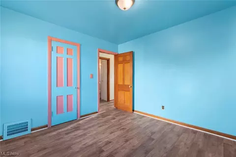 375 Hawthorne St, Elyria, OH 44035 photo 13
