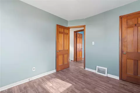 375 Hawthorne St, Elyria, OH 44035 photo 15