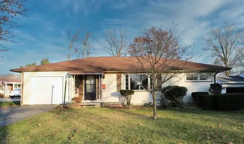 1100 Fairview Ave, Salem, OH 44460