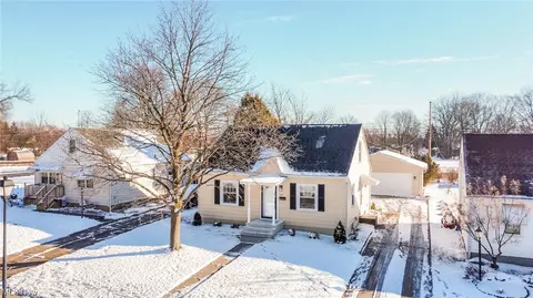 161 Overlook Ave, Wadsworth, OH 44281