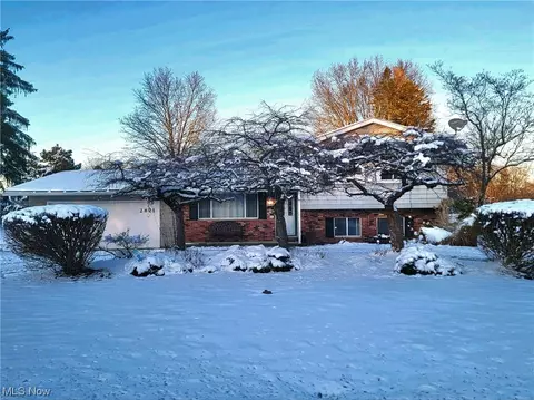 2821 Summit Rd, Copley, OH 44321