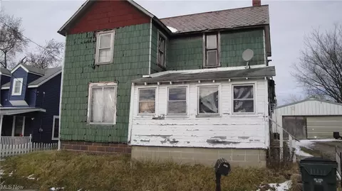 107 W Erie St, Creston, OH 44217