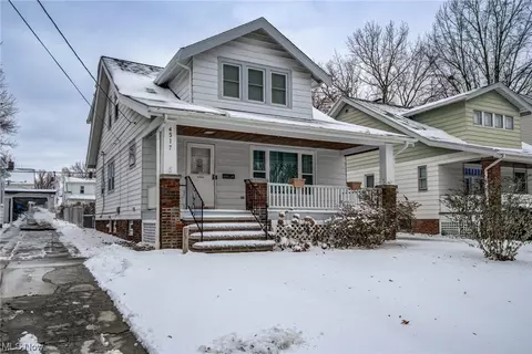 4517 Bader Ave, Cleveland, OH 44109