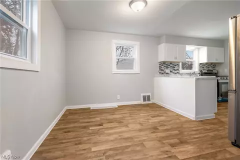 2511 6th St NW, Canton, OH 44708 photo 6