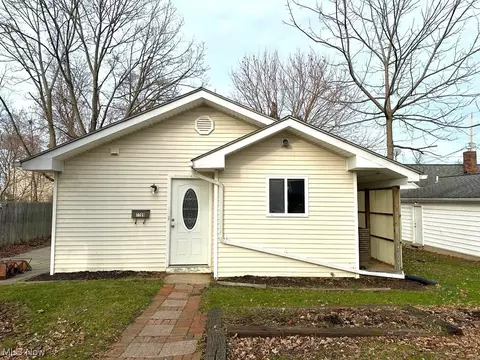 7709 Glen St, Mentor, OH 44060