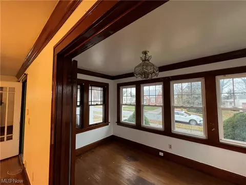 885 E 232nd, Euclid, OH 44123 photo 6