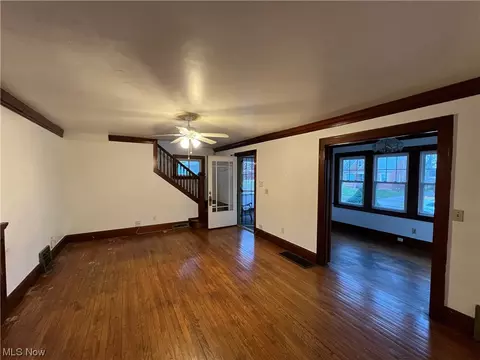 885 E 232nd, Euclid, OH 44123 photo 5