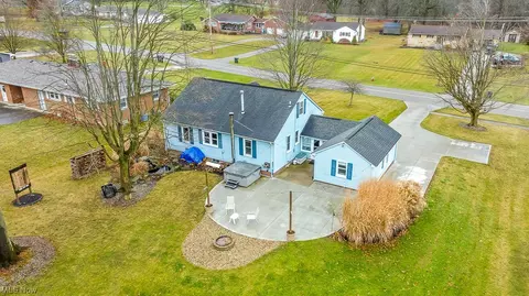 665 S 15th St, Sebring, OH 44672 photo 3