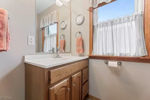 665 S 15th St, Sebring, OH 44672 photo 25