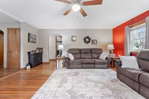 665 S 15th St, Sebring, OH 44672 photo 16