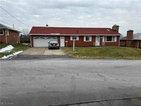 4611 8 St NW, Canton, OH 44708