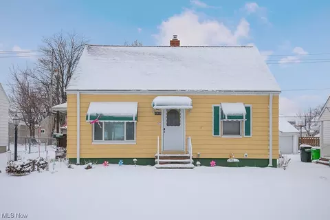 12815 Shady Oak Blvd, Garfield Heights, OH 44125