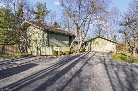 550 Russet Wood, Aurora, OH 44202