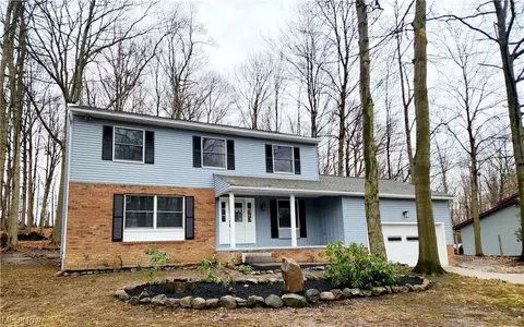 9001 Longbrook, Macedonia, OH 44056