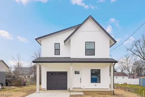 944 Shadowrow, Willoughby, OH 44094