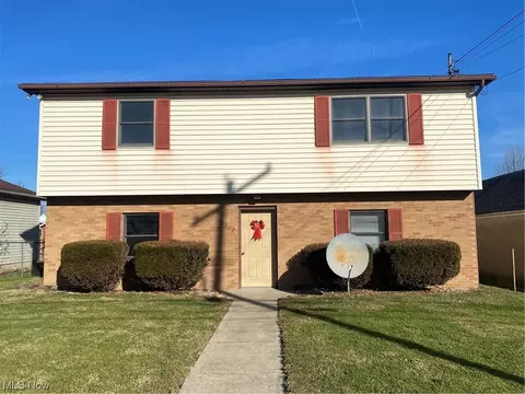 2301 10th Ave, Parkersburg, WV 26101