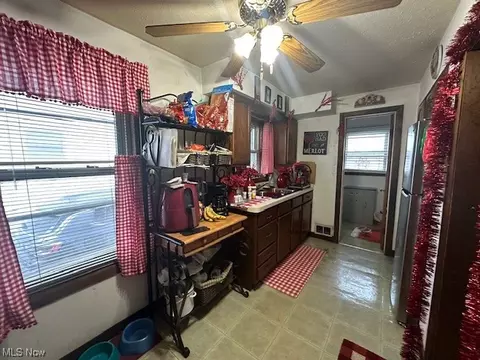 206 W 30th St, Lorain, OH 44052 photo 5