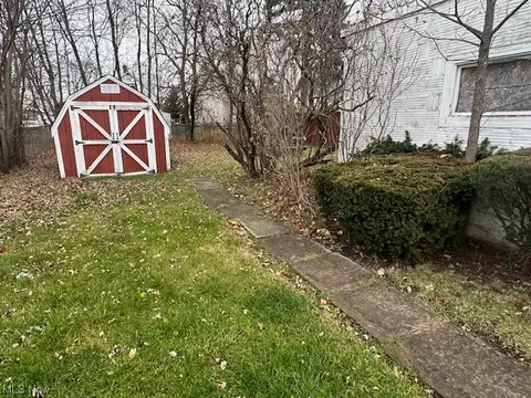 206 W 30th St, Lorain, OH 44052 photo 18