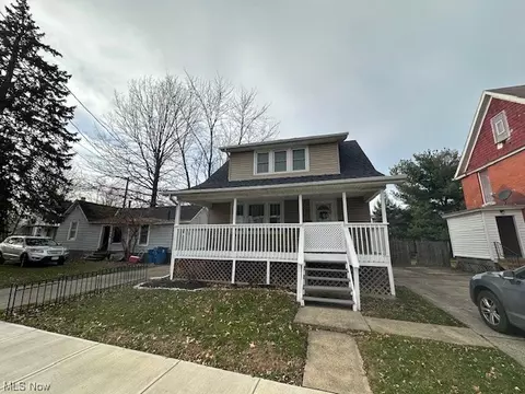 2518 Oakdale Ave, Lorain, OH 44052