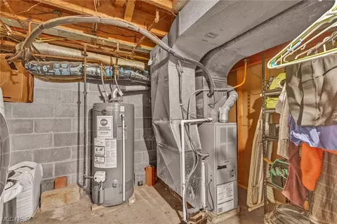 4853 Elyria, Lorain, OH 44055 photo 35