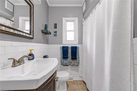 4853 Elyria, Lorain, OH 44055 photo 26