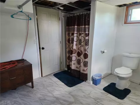 Bath - 5118 Briscoe Rd, Parkersburg, WV 26104 photo 3 of 3
