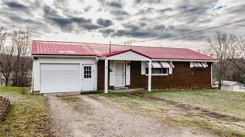 Exterior - 5118 Briscoe Rd, Parkersburg, WV 26104 photo 1 of 1