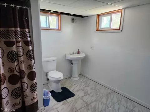 Bath - 5118 Briscoe Rd, Parkersburg, WV 26104 photo 2 of 3