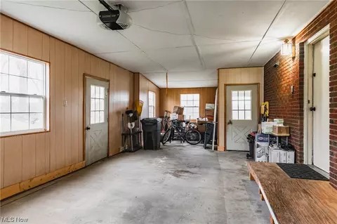 Entry Way - 5118 Briscoe Rd, Parkersburg, WV 26104 photo 1 of 1