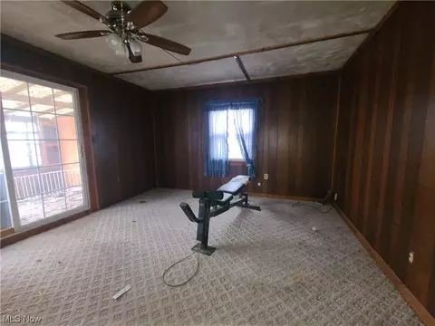 164 Clinton Ave, Elyria, OH 44035 photo 7