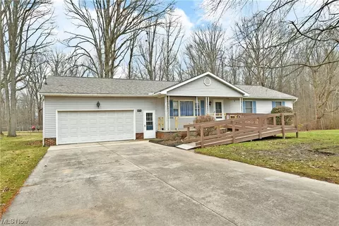 4076 Rellim NW, Warren, OH 44483