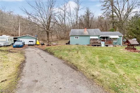 71300 Barton Rd, Bridgeport, OH 43912