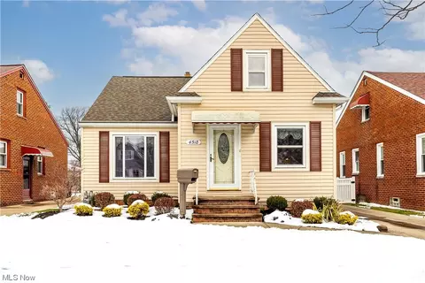 4518 Dawnshire Dr, Parma, OH 44134