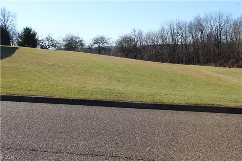 Firman Ridge Drive, Sugarcreek, OH 44681