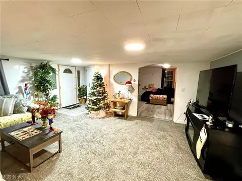 9546 E Center St, Windham, OH 44288 photo 5