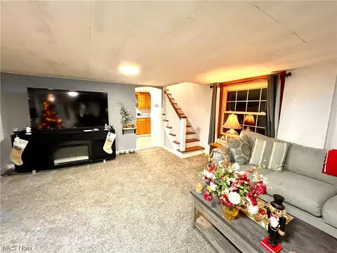 9546 E Center St, Windham, OH 44288 photo 6