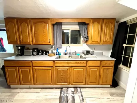 9546 E Center St, Windham, OH 44288 photo 10