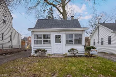 4425 Kenmore, Parma, OH 44134