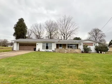 574 Lock Seventeen Rd SE, Gnadenhutten, OH 44629