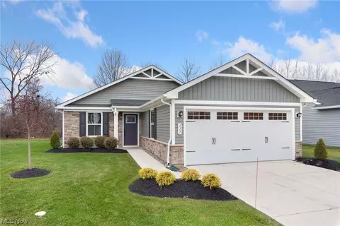 117 W Spring Dr, Elyria, OH 44035 photo 1