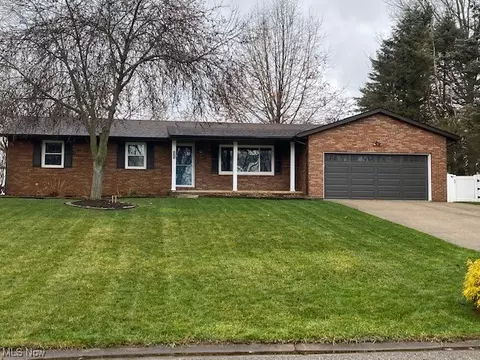 6425 Palmer Dr NW, Canton, OH 44718