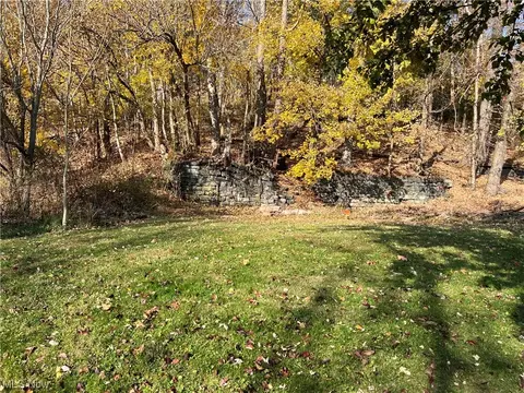 621 Grant St, Dennison, OH 44621 photo 1