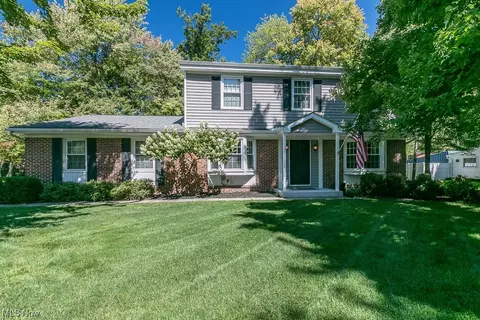 3655 Laurel Glenn Dr, Broadview Heights, OH 44147