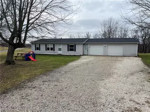 5183 Brocade Rd SE, Amsterdam, OH 43903