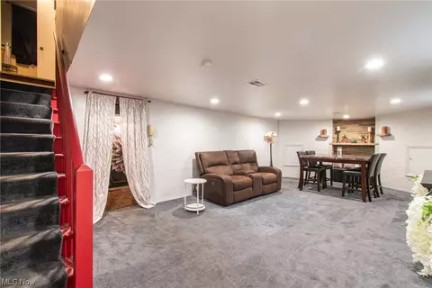 263 Mill Creek Dr, Youngstown, OH 44512 photo 19