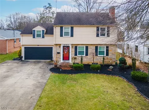 263 Mill Creek Dr, Youngstown, OH 44512