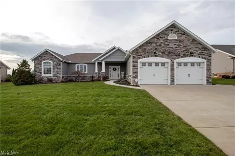 4082 Peabody Pl, Wooster, OH 44691