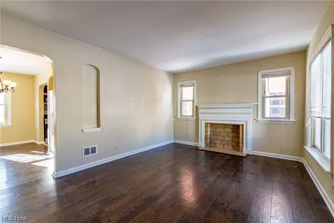 6107 Forest Ave, Parma, OH 44129 photo 9